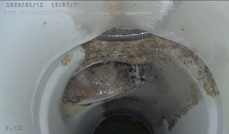 Inspeção vídeo de colunas e canalizações em prédios