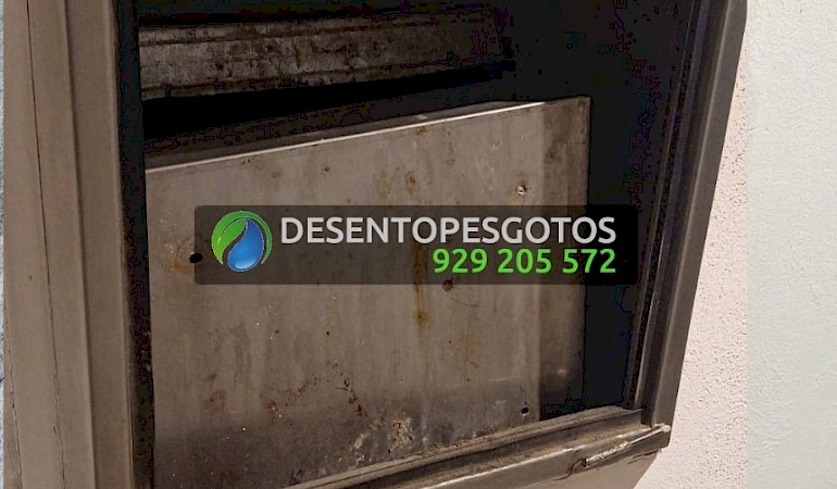 Limpeza de condutas de lixo